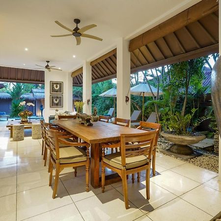 Asrina Villa'S Seminyak Ngoại thất bức ảnh
