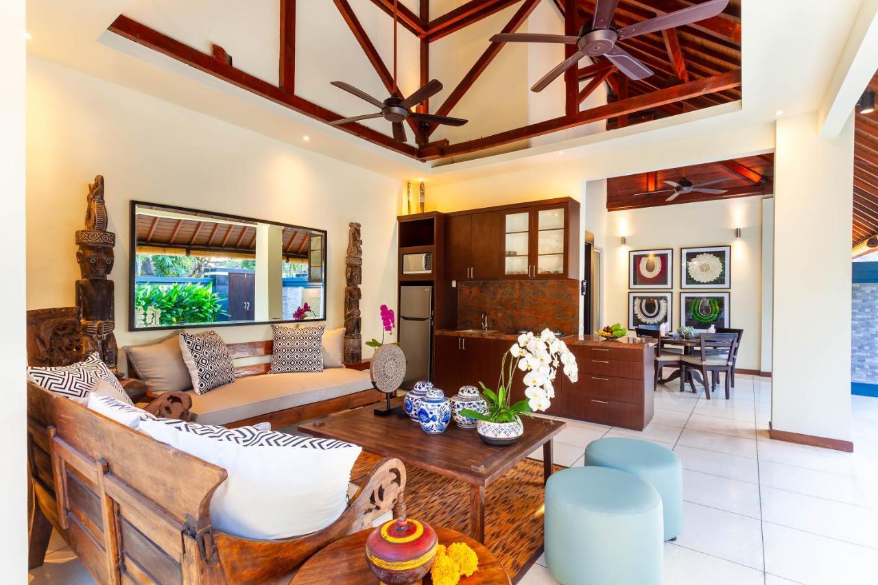 Asrina Villa'S Seminyak Ngoại thất bức ảnh