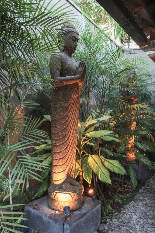 Asrina Villa'S Seminyak Ngoại thất bức ảnh